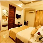Hotel Ventus By Anvi Near Delhi Airport